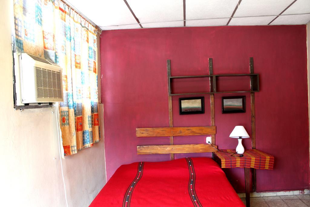 Ximenas Guest House San Salvador Eksteriør billede
